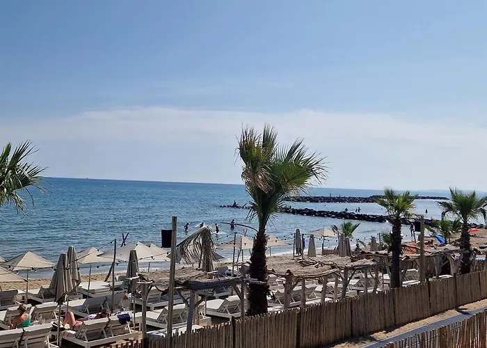 Üdülőpark La Carabasse Vias-plage-t4 Climatise,tout Confort, Emplacement Calme ! *