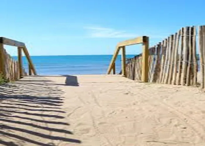 Üdülőpark La Carabasse Vias-plage-t4 Climatise,tout Confort, Emplacement Calme !