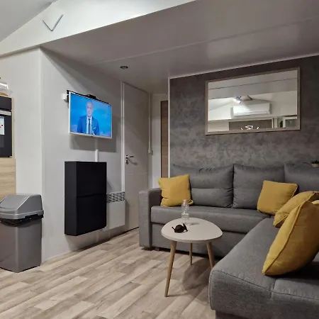 La Carabasse Vias-plage-t4 Climatise,tout Confort, Emplacement Calme !